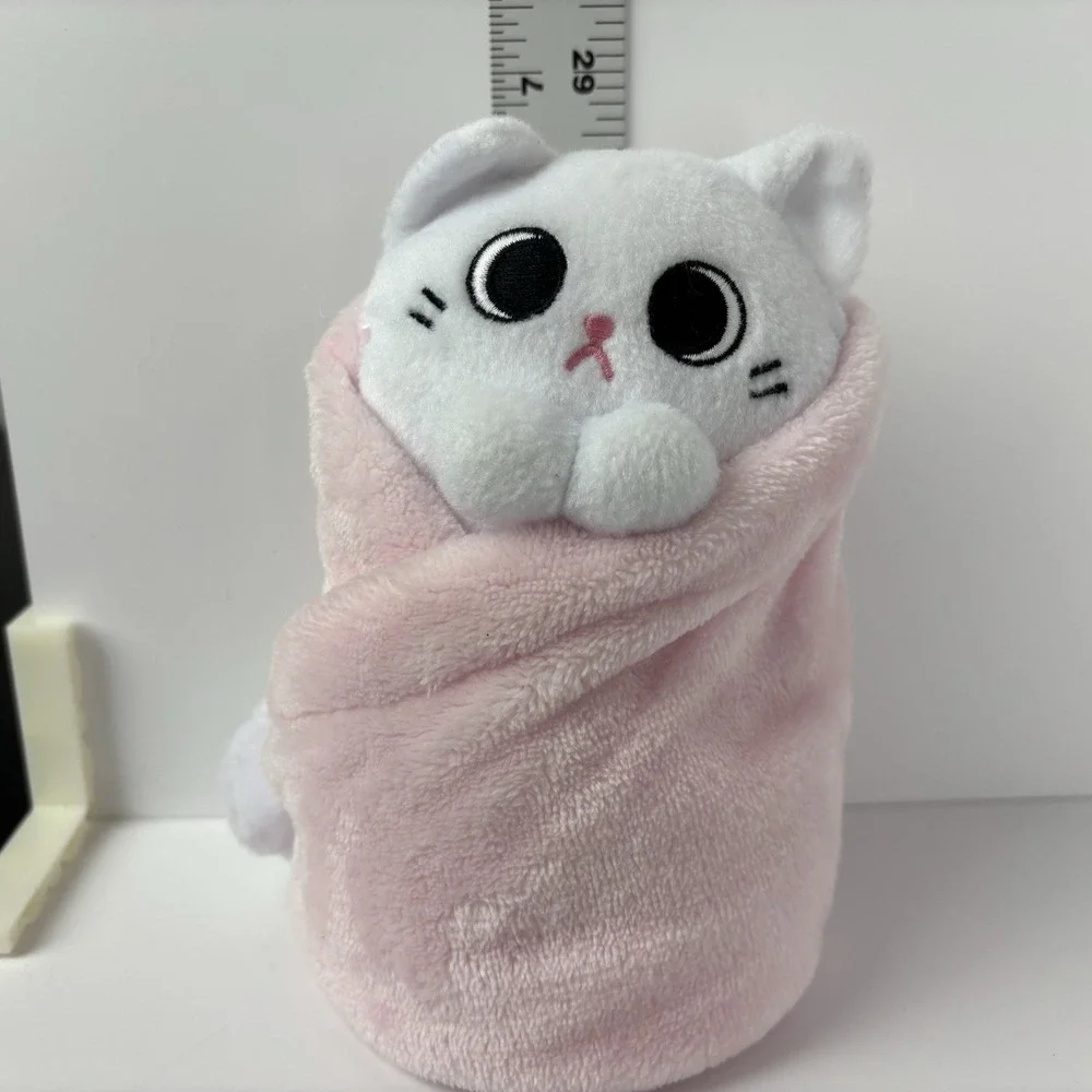 UNCUTE PURRITOS MOCHI WHITE KITTEN BABY WRAPPED IN PINK LOVEY BLANKET PLUSH